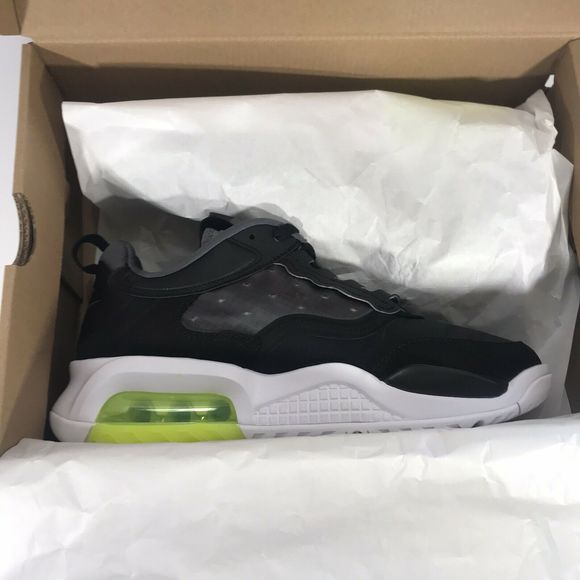 Nike Jordan Max 200 Black Volt White Sz8.5 - Picture 6 of 9